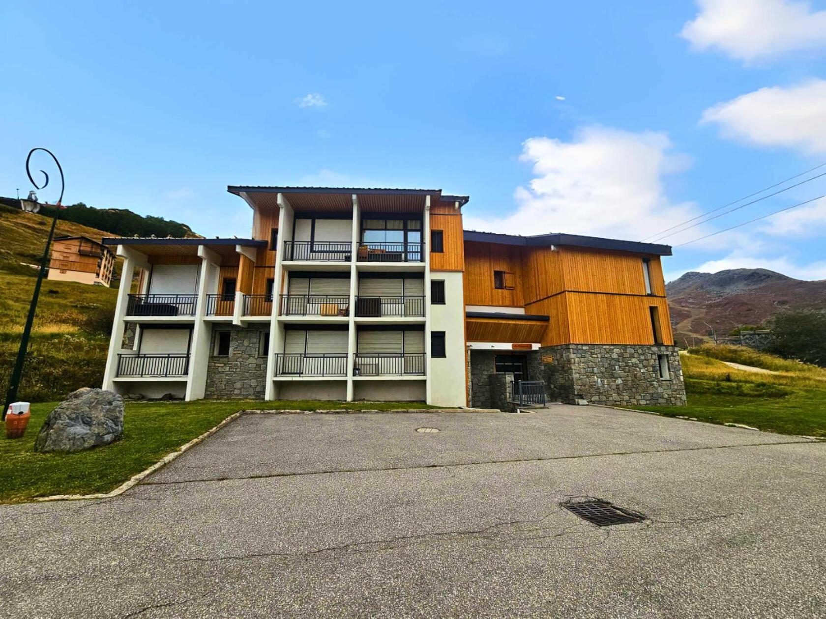 Residence Campanules - Ski Aux Pieds, Appartement Tout En Bois Au Coeur Des Menuires Mae-9071 Saint-Martin-de-Belleville Exterior photo